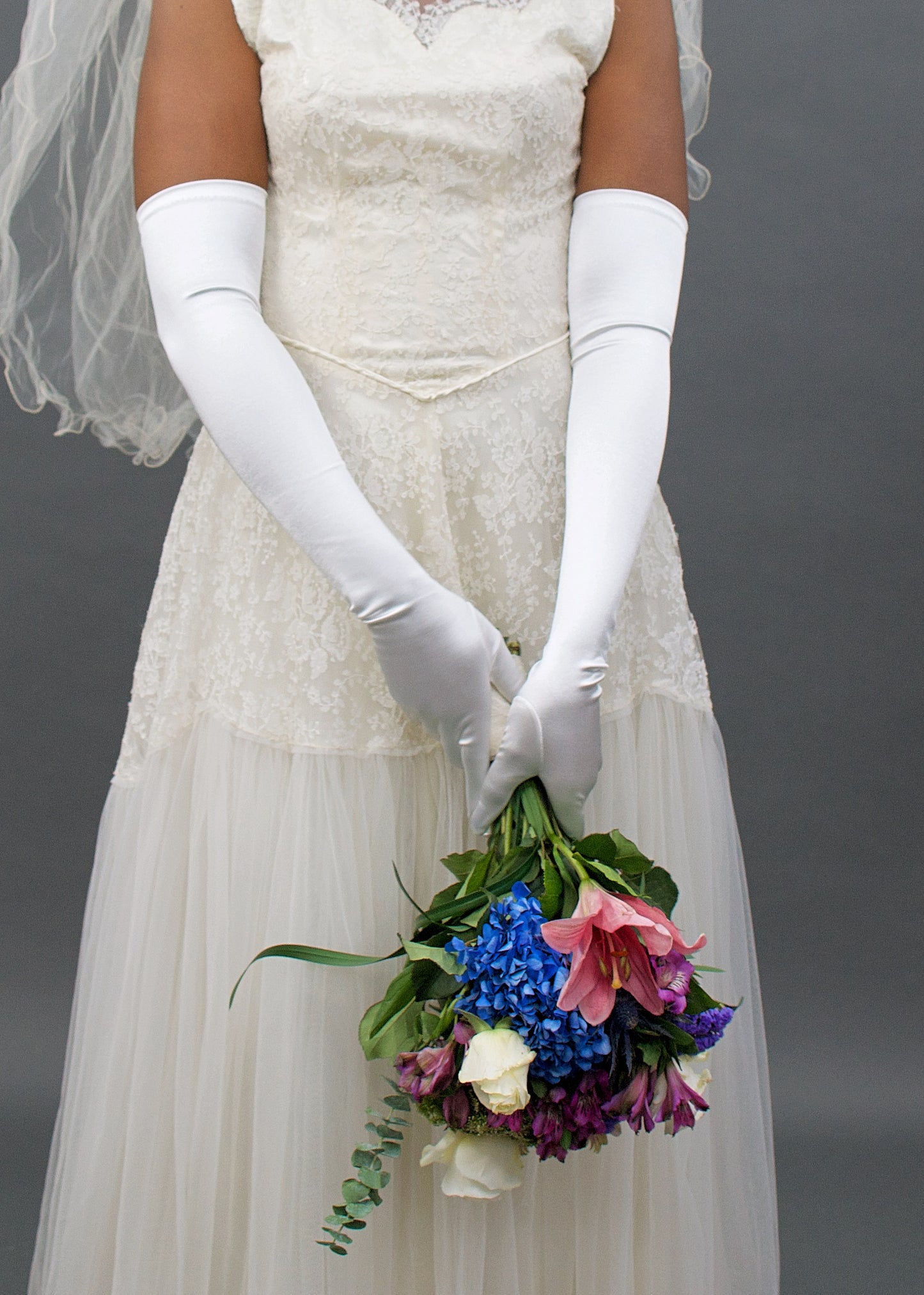 Henrietta White Opera Length Gloves