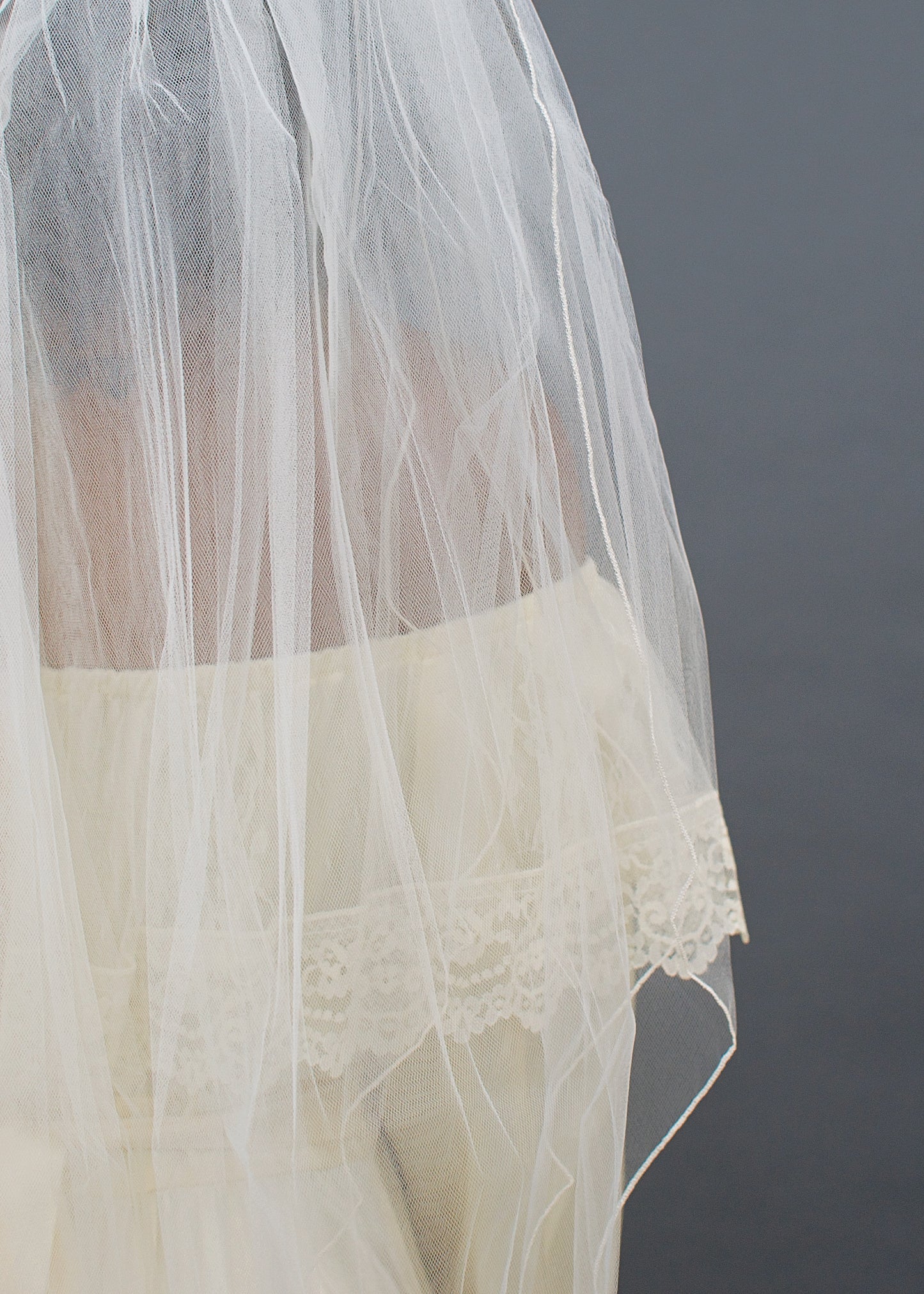 Hannah Three Tier Ivory Veil