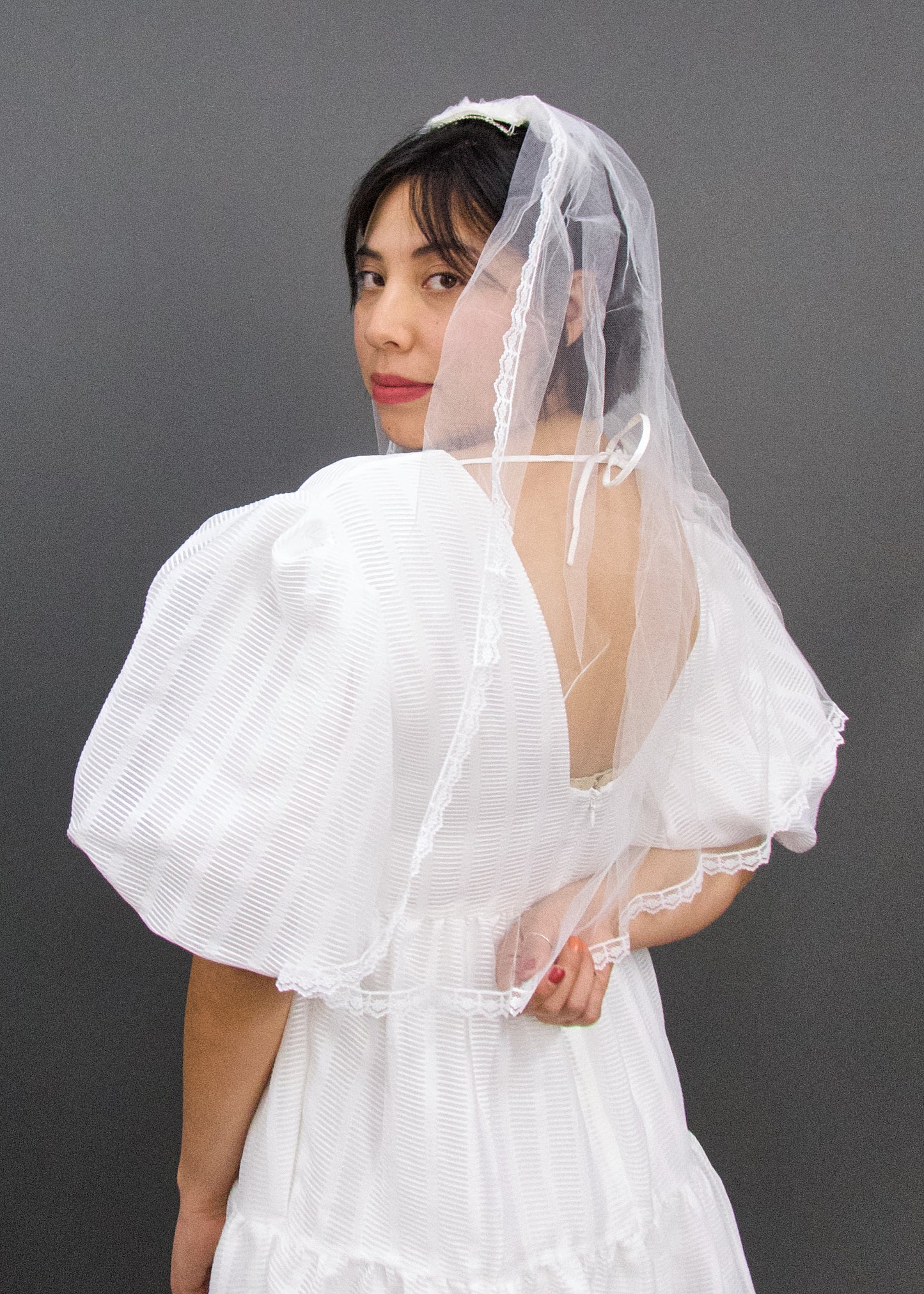 Brontë White Lace Trim Veil