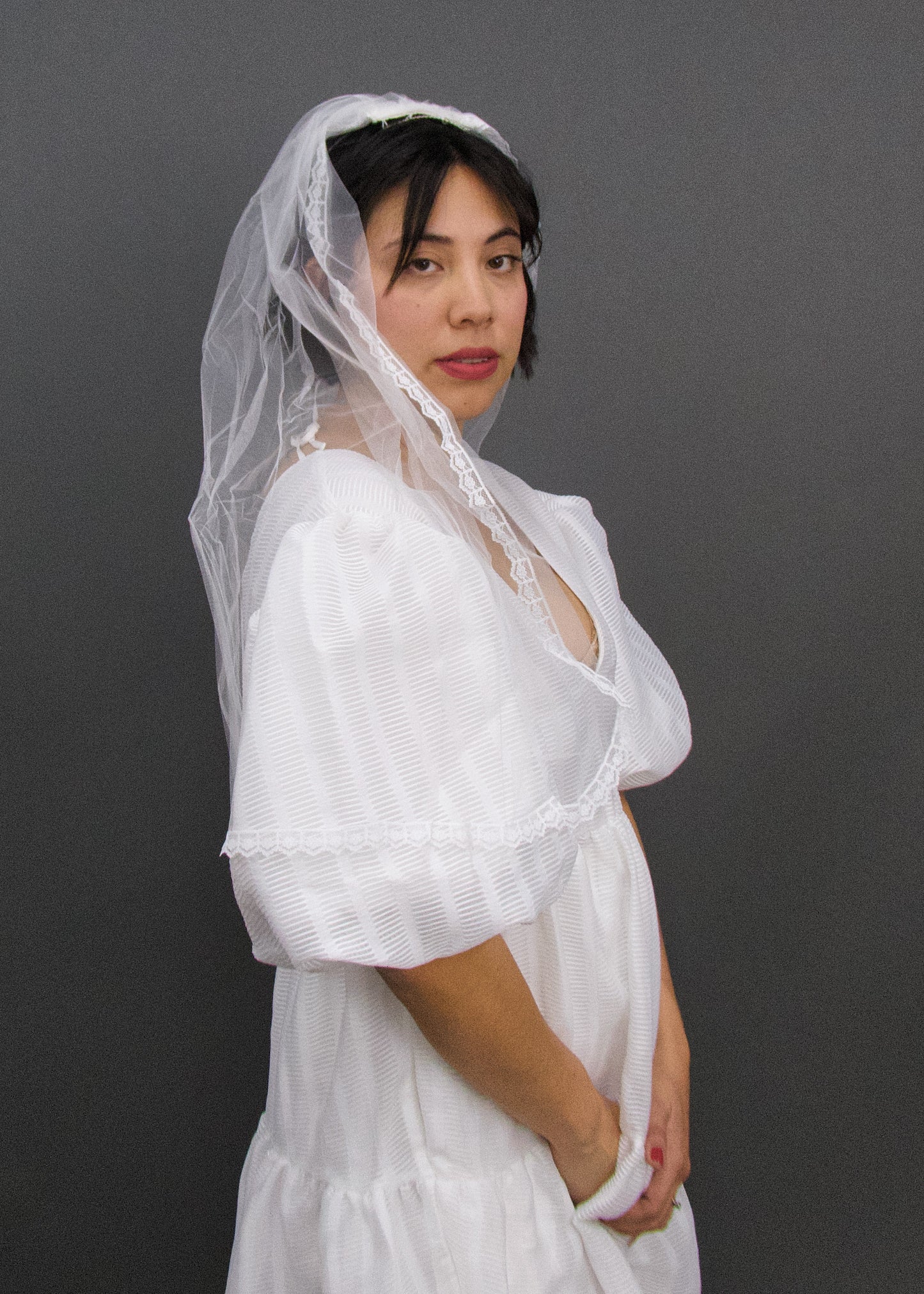 Brontë White Lace Trim Veil