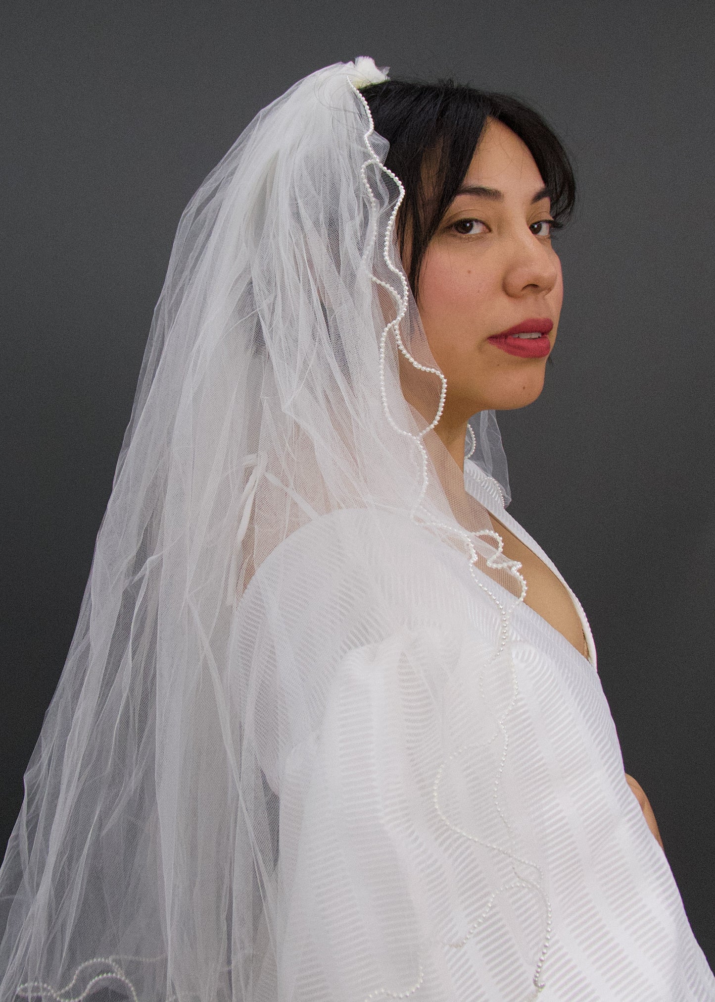 Thea Pearl Trim Veil